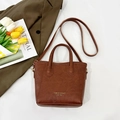 Bolso bombonera marrón vintage de cuero con asas y logotipo dorado para mujer - Marrón
