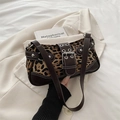 Borsa baguette leopardata retrò con finiture in pelle marrone e fibbia argento - Marrone