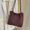 Borsa tote vintage bordeaux in finto camoscio con spalline intrecciate su blazer - Rosso