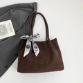 Borsa tote in pelle scamosciata marrone opaca con sciarpa di seta e interno spazioso - Marrone