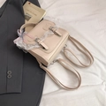 Sac à main beige style Lolita avec bordure en dentelle et motif nœud gaufré devant - Rose Avec Pendentif