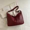 Schicke weinrote Tragetasche mit M-Nieten-Design und verstellbarem Schultergurt - Rot