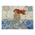 Sottopiatto in lino con illustrazione vintage di sirena dai capelli rossi e timbri - 32X42cm (Materiale Cotone Lino) / Sirena dai Capelli Rossi con Barca a Vela (CD015-1)