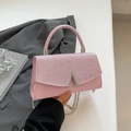 Borsa a tracolla quadrata rosa glitterata con chiusura a clip e catena - Rosa