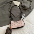 Borsa sottobraccio rosa con motivo a fiocco, ciondolo argento e manico nero - Motivo a Fiocco Con Pendente