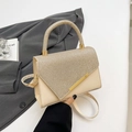 Elegante borsa a tracolla bianco crema con patta glitterata oro e manico rotondo - Oro