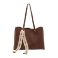 Bolso tote marrón grande minimalista con costuras blancas y cinta decorativa - Marrón