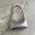 Bolso hobo minimalista plateado para mujer con acabado de charol brillante - Plateado
