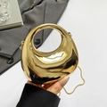 Glanzende gouden avondtas met rond handvat en elegante metalen ketting schoudertas - Goud