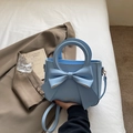 Sac à main bleu clair en simili cuir avec grand nœud et bandoulière amovible - Bleu