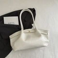 Borsa a spalla bianca plissettata minimalista con fibbia dorata e spalline lunghe - Bianco