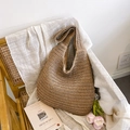Handgewebte Stroh-Schultertasche in Hellbraun mit feiner Häkelstruktur und schickem Design - Khaki (Ohne Seidenschal)