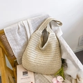 Schicke cremeweiße Stroh-Schultertasche mit aufwendigem Hohlstrickmuster für Damen - Cremeweiß (Ohne Seidenschal)