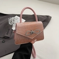Chic pink crocodile pattern handbag with a sparkling rhinestone bow buckle detail - Pink