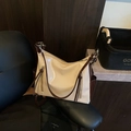 Borsa tote beige con manici marroni, ecopelle retrò e cerniere con nappe lunghe - Senza Ciondolo / Cachi