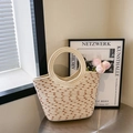 Borsa tote in corda di cotone beige con pois rossi e ampi manici rotondi - Senza Ciondolo / Bianco Sporco