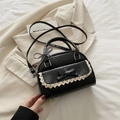 Sac bandoulière noir avec nœud mignon, bordure en dentelle blanche et ruban à carreaux - Noir