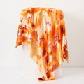 Foulard en soie avec imprimé fleurs de prunier et dégradé orange sur socle blanc - Lotus Orange