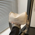 Sac polochon en similicuir blanc crème avec large bandoulière à motifs géométriques - Blanc