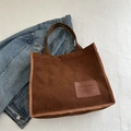 Borsa tote vintage in velluto a coste marrone da donna con etichetta in pelle e tracolle - Marrone