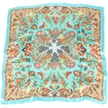 Détail d'un foulard carré en satin bleu sarcelle avec motifs paisley et fleurs vintage - 90*90cm / Vert Menthe