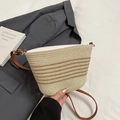 Borsa a tracolla retrò in paglia intrecciata con strisce marroni e tracolla in pelle - Beige e Cachi