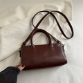 Bolso de mano marrón oscuro de cuero PU con grabado FASHION y correa ajustable - Marrón Oscuro