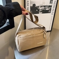 Bolso bandolera de nailon caqui con varias capas, correa ancha y bolsillos con cremallera - Caqui