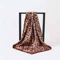 Klassieke satijnen vierkante sjaal voor dames met elegante luipaardprint-glans - Nieuw Donkerkhaki Luipaard