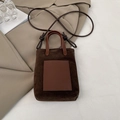 Mini borsa a secchiello in pelle scamosciata marrone con tasca e tracolla regolabile - Marrone