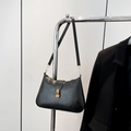 Bolso retro negro de cuero para el hombro con hebilla dorada vintage y correa fina - Negro