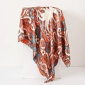 Sciarpa in seta satinata con motivi paisley vintage nei colori arancio e blu - Beige