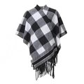 Détail d'un poncho en tricot à carreaux noir et blanc avec de longues franges décoratives - 05# Carreaux Noir & Blanc