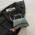 Bolso bandolera pequeño cuadrado verde texturizado con asa de nudo y solapa - Azul Vintage