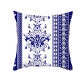 Housse de coussin carrée motif porcelaine bleu et blanc avec imprimé floral damas - Vignes Florales Bleues et Blanches (TPR381-13) / 45x45 Carré (Sans Garnissage)