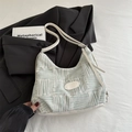 Versatile mint green woven tote bag with white leather straps and fashion patch detail - Green