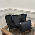 Conjunto de bolso tote negro minimalista con estuche de cremallera en cuero PU mate - Bolso De Mano Y Bolsa A Juego / Negro