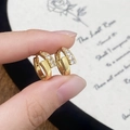 Orecchini a cerchio dorati a doppio strato in stile vintage con zirconi cubici - Oro