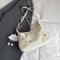 Borsa a spalla bianco crema con farfalle metalliche e ciondolo a nuvola in peluche - Con Ciondolo / Bianco