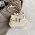 Bolso bandolera blanco crema con lazo metálico plateado y elegante diseño cuadrado moderno - Blanco