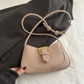Sac croissant français beige avec boucle dorée élégante et bandoulière à nœud - Kaki