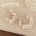 Elegant C-shaped gold hoop earrings with white pearls and pink crushed stones on linen - Pink Natural Stone Style (A-1484)