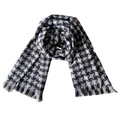 Thick houndstooth scarf in black, white, and brown with decorative tassels for autumn - 200x68cm / Coffee