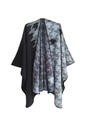 Détail macro du poncho en maille épaisse avec motif pied-de-poule noir, gris et bleu clair - Noir