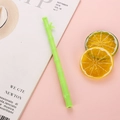 Penna gel creativa a forma di bambù verde con dettagli di foglie su sfondo rosa - Verde Chiaro