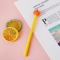 Schattige gele pompoen gelpen voor Halloween-cadeaus op een roze basis - Pompoen Vorm