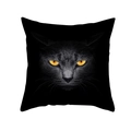Dettaglio della federa per cuscino con stampa realistica di gatto nero e occhi gialli vivi - Gatto Nero con Occhi Arancioni (TPR412-9)