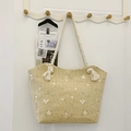 Beigefarbene Strohtasche mit Blumenstickerei und Quasten-Seilgriffen im Boho-Stil - Khaki