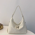 Borsa tote bianca minimalista con farfalla d'argento e dettagli a catena - Bianco Sporco