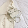 Borsa quadrata minimalista bianco crema con manico superiore e fibbia in metallo - Bianco